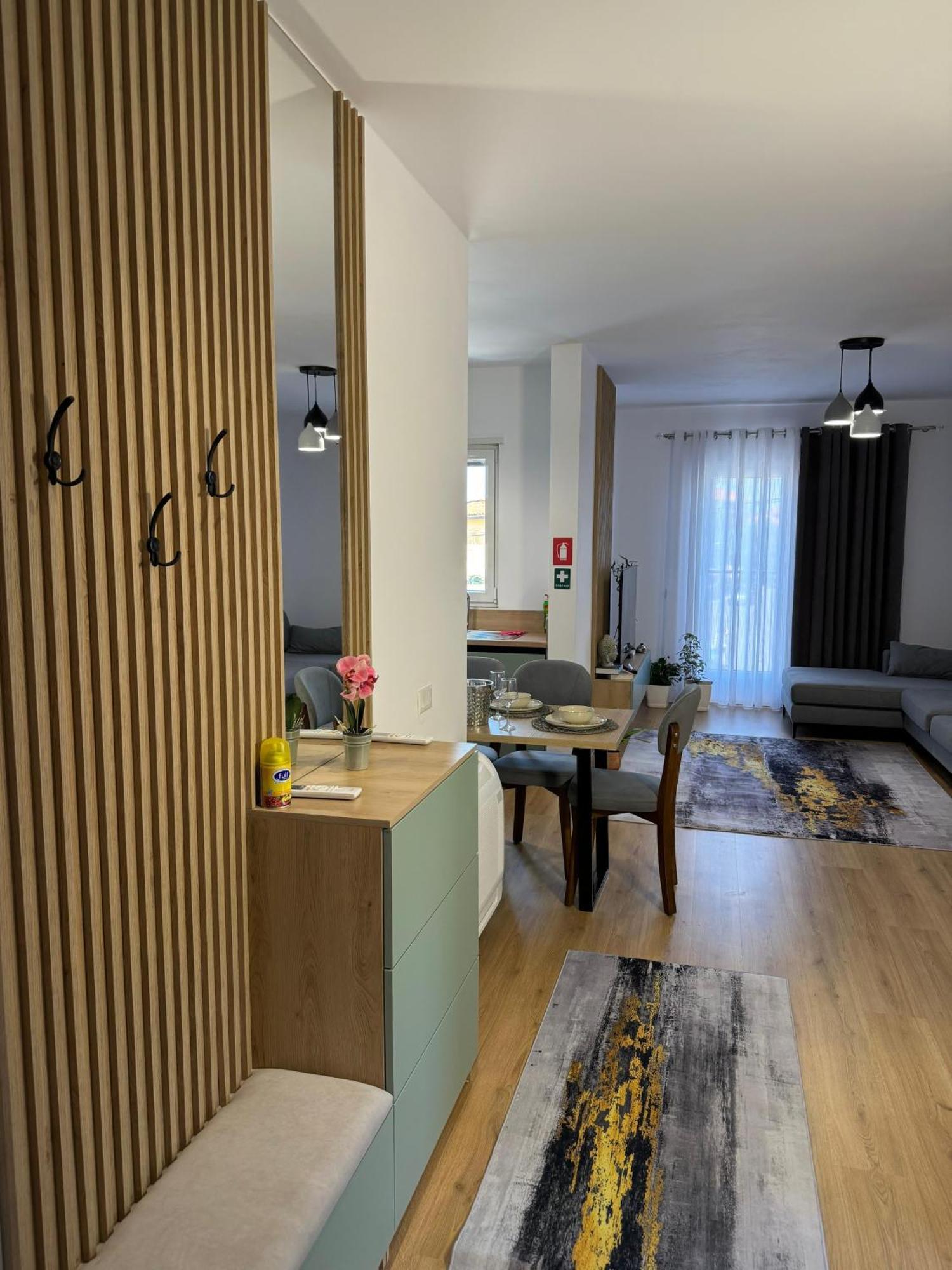 Apartment In City Center Shkodër エクステリア 写真