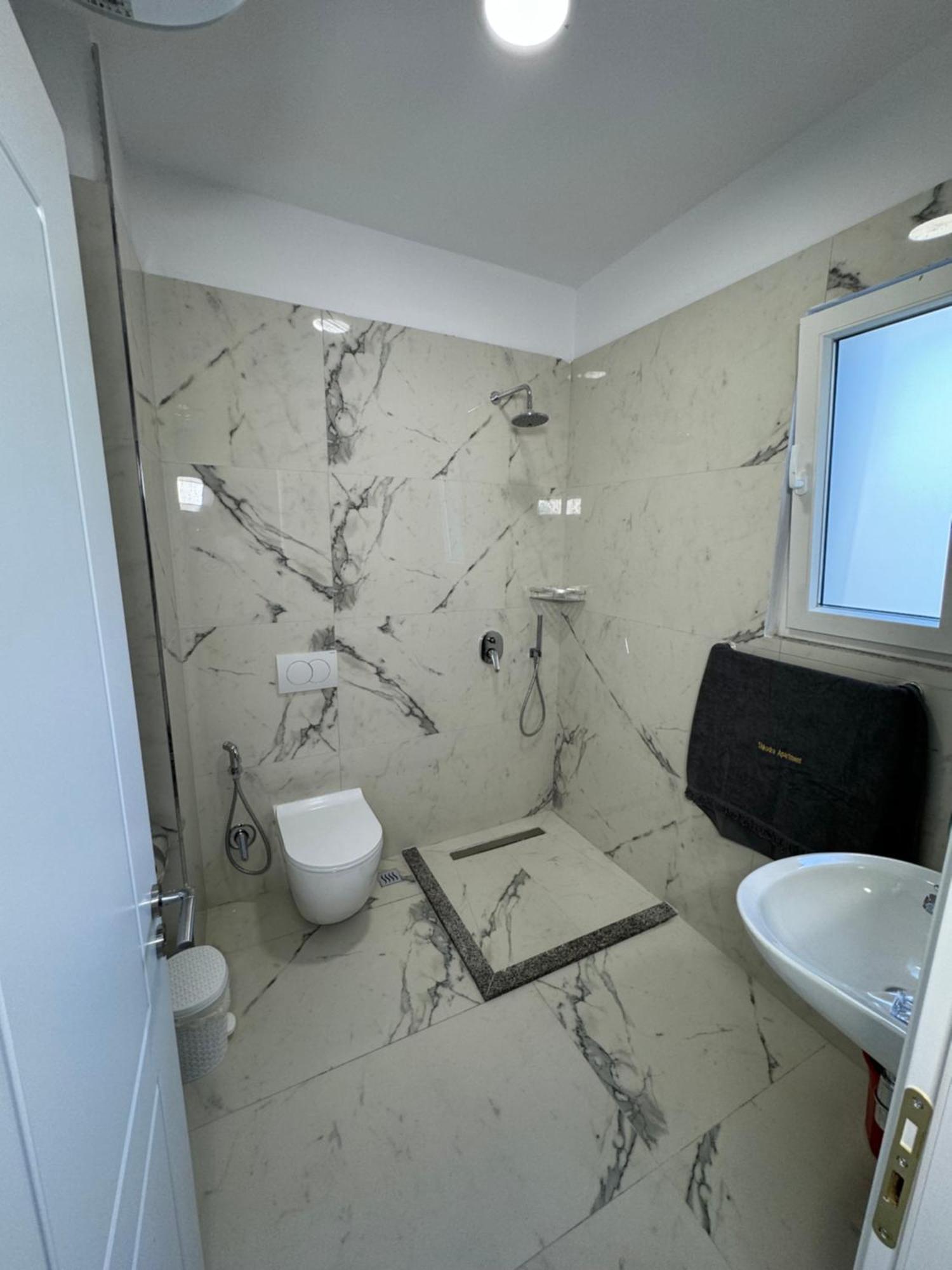 Apartment In City Center Shkodër エクステリア 写真